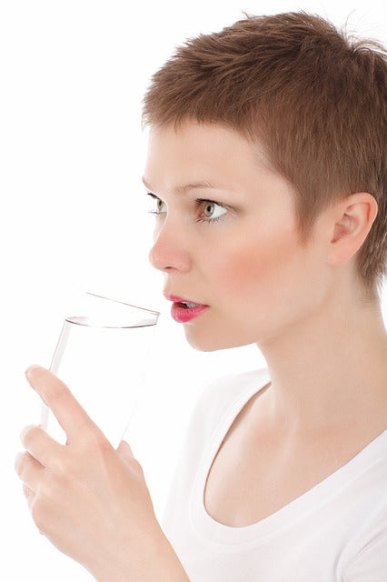 Durchfall durch Leitungswasser trinken? Kann das Wasser schuld sein?