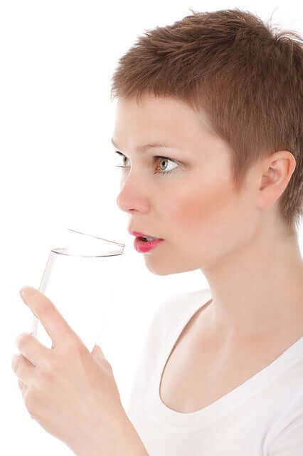 Durchfall durch Leitungswasser trinken? Kann das Wasser schuld sein?
