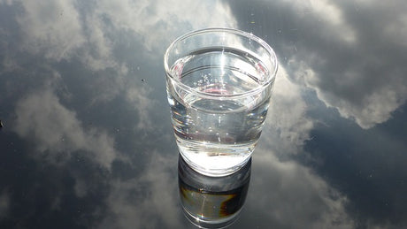 Chemikalien im Wasser – was bedeutet das für den Verbraucher?