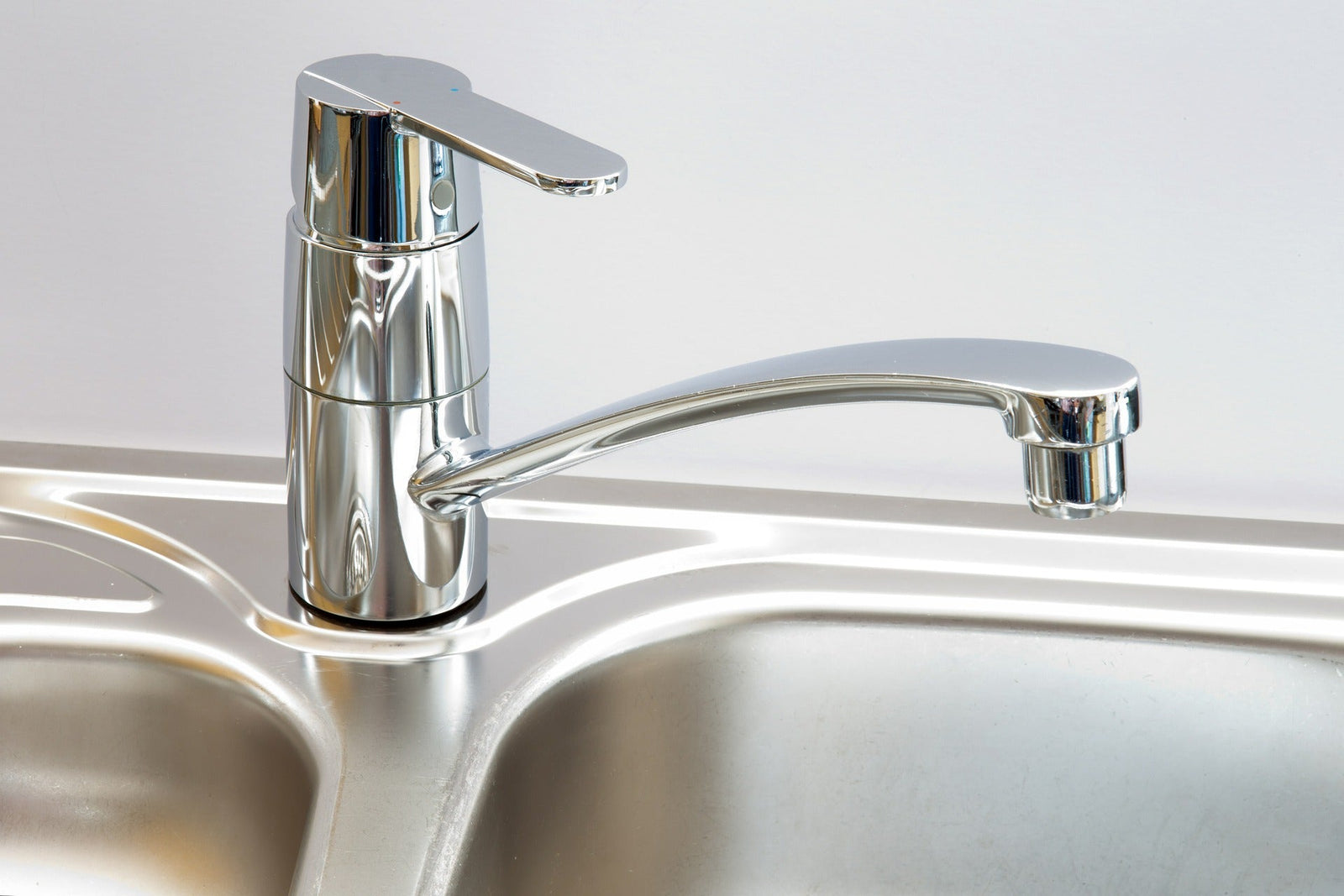 Ist Nickel im Trinkwasser gefährlich?